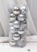 Load image into Gallery viewer, Christmas Decoration Shiny Matte Christmas Ball
