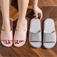 Load image into Gallery viewer, Summer indoor house slippers for men and women, solid color, rhombus striped, non-slip bathroom footwear.
