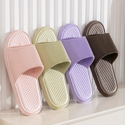 Summer slippers for men and women, non-slip, rhombus striped design, in multiple colors.