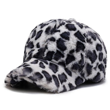 Load image into Gallery viewer, Fashion Leopard Fleece Baseball All-matching Peaked Cap
